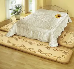 How to put a carpet in a bedroom with a bed photo