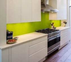 Кухонные навесные шкафы фото для маленькой кухни