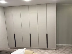 Yotoqxona tutqichlarining fotosurati