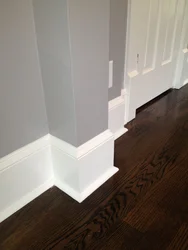 Plinth in the kitchen on the floor photo in the interior