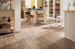 Ламинат светлый в интерьере кухни