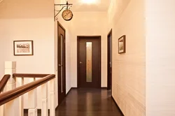 Hallway design wallpaper and laminate