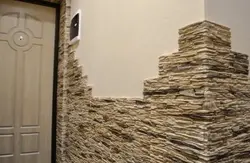 Сланец в интерьере прихожей