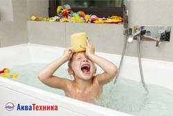 Фото малыш в ванной