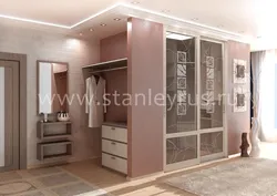 Дәліздегі Стэнли Фотосы