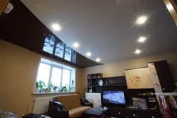 Combined suspended ceilings in the living room photo
