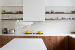 Vertical tiles for kitchen backsplash photo