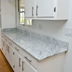 Столешница мрамор итальянский в интерьере кухни