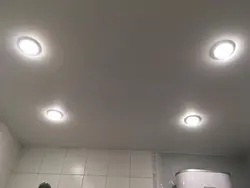 How to place lamps on the ceiling in the bathroom photo