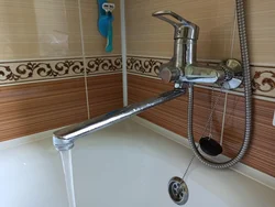Крани обӣ ванна аксбардорӣ