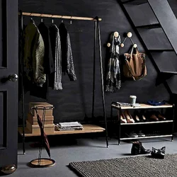 Loft üslubunda koridor metaldan hazırlanmış fotoşəkil