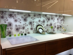 Photo instead of a panel for the kitchen