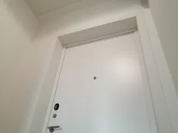 Trimsiz vanna otağının qapısının fotoşəkili