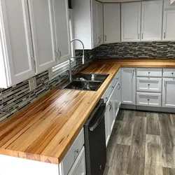 Столешницы кедр в интерьере кухни