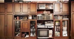 Photo of old walls in the living room