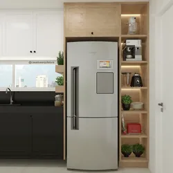 Kiçik Bir Mətbəx Fotoşəkilində Dar Soyuducu