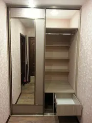 Кабинетхо барои долони хурд дар сурати Хрущев