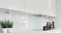 Glass apron for white kitchen photo