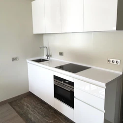 Glass apron for white kitchen photo
