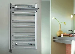 Electric heated towel rail for bathtub photo