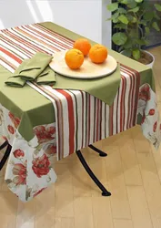 Tablecloth And Curtain For The Kitchen Photo