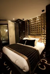 Bedroom design black and gold
