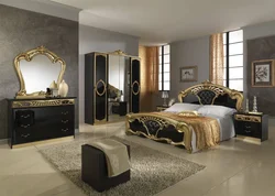 Bedroom design black and gold