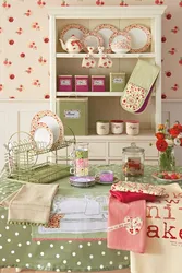 How to decorate the kitchen with little things photo