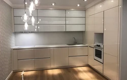 Серо жемчужная кухня фото