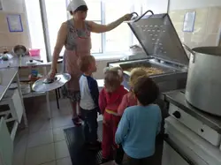 Фото кухни в детском саду
