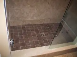 Душевой трап в ванной фото