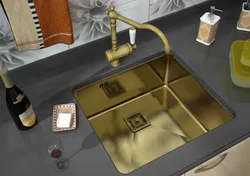 Oshxonadagi Oltin Lavabo Fotosurati