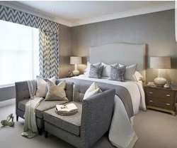 Combination of gray and brown in the bedroom interior