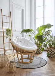 Yashash xonasining ichki qismidagi rattan