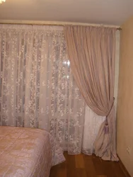 Yataq otağı fotoşəkilində bej tül