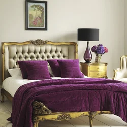 Plum color in the bedroom interior