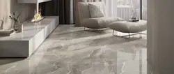 Сафолҳои сафолии мармарӣ дар акси меҳмонхона