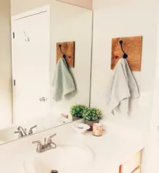 Bathroom hook design