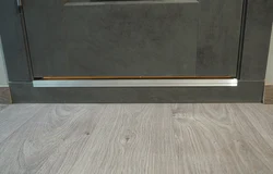 Дарҳои Ҳаммом Бо Акс Остона