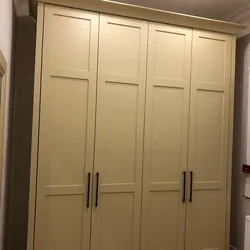 MDF fotosuratidan tayyorlangan koridor shkafi