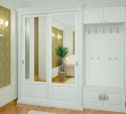 Ağ sürüşmə qarderob foto koridor