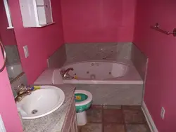 Таъмири ҳаммоми DIY зуд ва арзон акс
