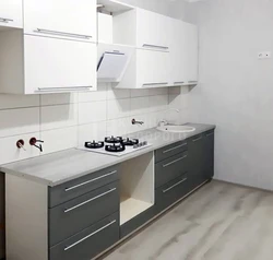 Ас үй қара сұр төменгі ақ жоғарғы фотосурет