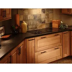 Countertop and apron for the kitchen color combination photo