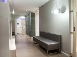 Сучасныя канапы для пярэднім пакоі.