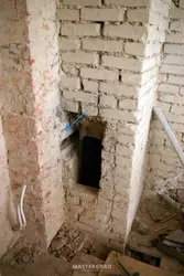 Мусоропровод на кухне в сталинке фото