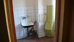 Смеццеправод на кухні ў сталінцы фота