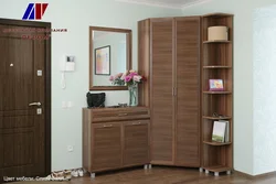 Прихожая лером в интерьере